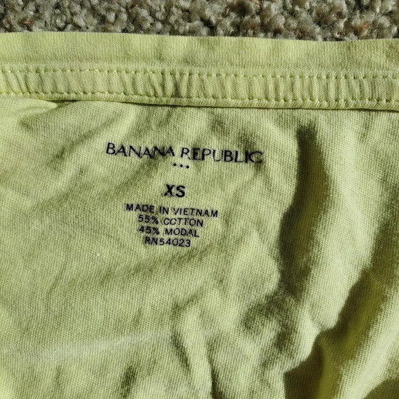Banana Republic Yellow "Make Today Amazing" T-Shirt Size XS - Picture 3 of 10